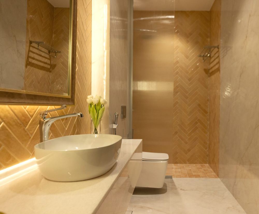 Full spa bathroom with vessel sink and walk-in shower